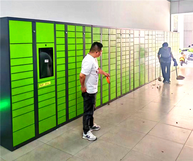 西南石油大学智能快递柜